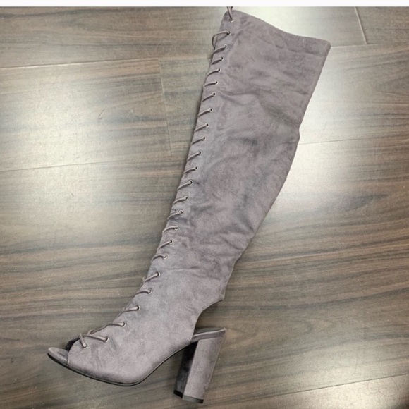 ‼️‼️ LAST SIZE 8 ‼️‼️Grey Lace Up Bootie ❤️❤️ - Picture 3 of 3